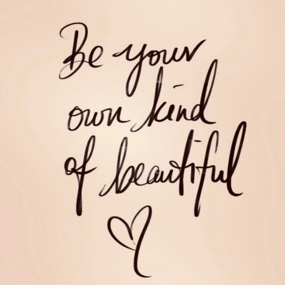 Makeup Bag” roomy w/zipper pocket inside - Picture 11 of 14